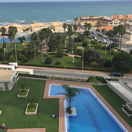 Luxury Suite Apartment Torrevieja Kültér fotó